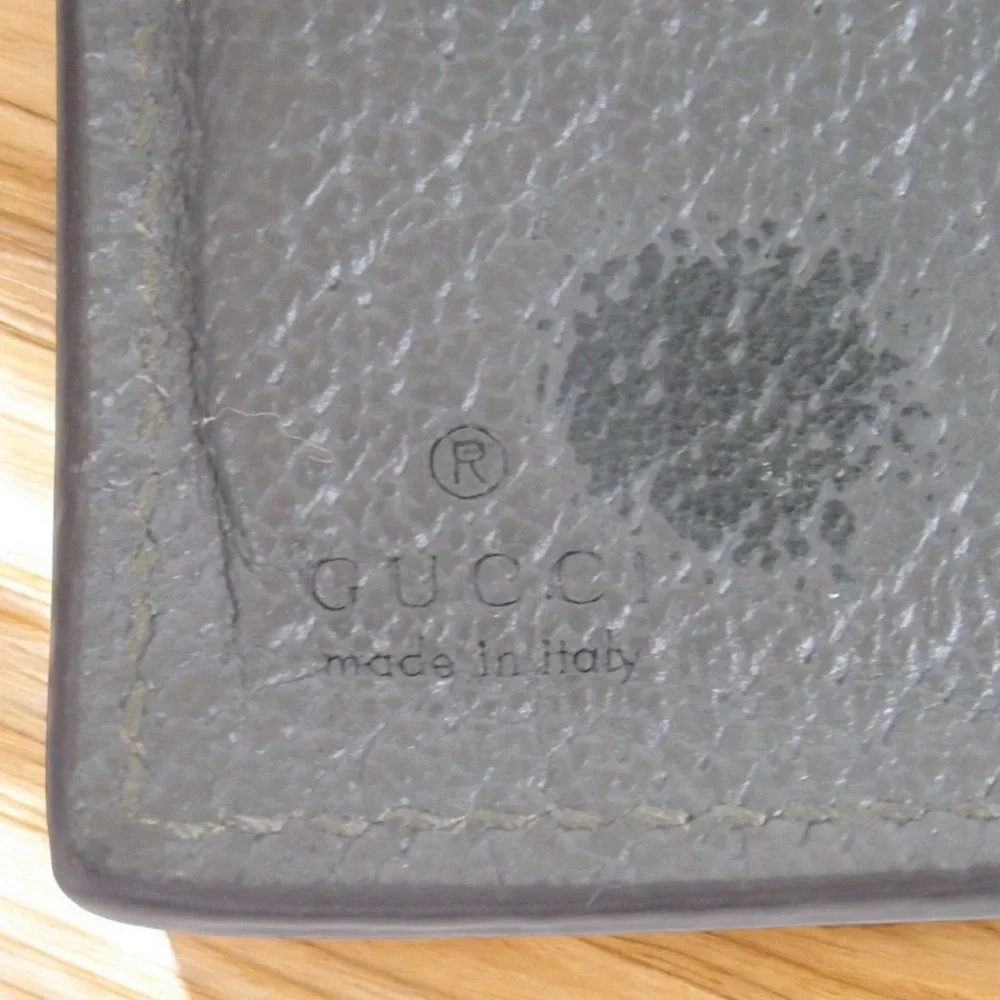 GUCCI Interlocking GG Bifold Wallet 😍